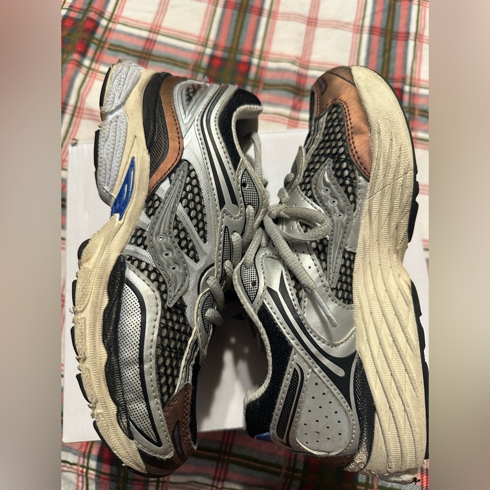 Saucony Omni 9
